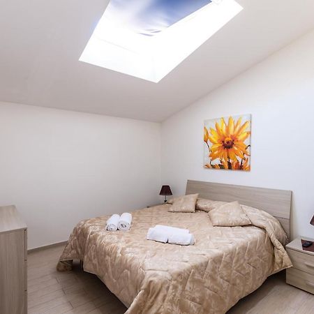 Casa Tredici Apartment ปาแลร์โม ภายนอก รูปภาพ